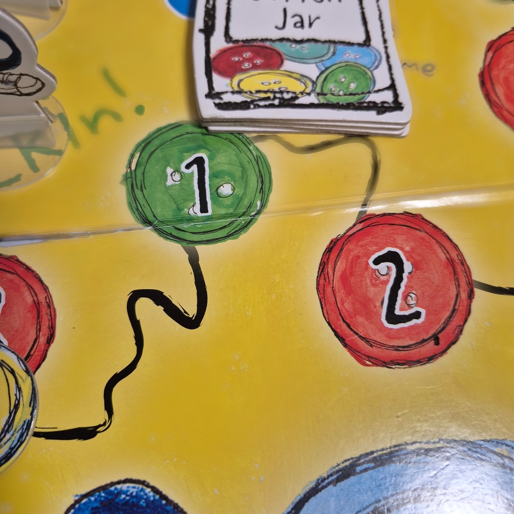 Pete the Cat Groovy Buttons‎ Game - Yellow - Picture 6 of 14